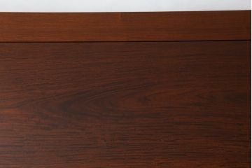 中古　大阪唐木指物　中澤唐木　紫檀(シタン)材　丸みを帯びたデザインの脚と帯板に施された彫刻が目を惹く座卓(ローテーブル、食卓、センターテーブル)(R-062760)