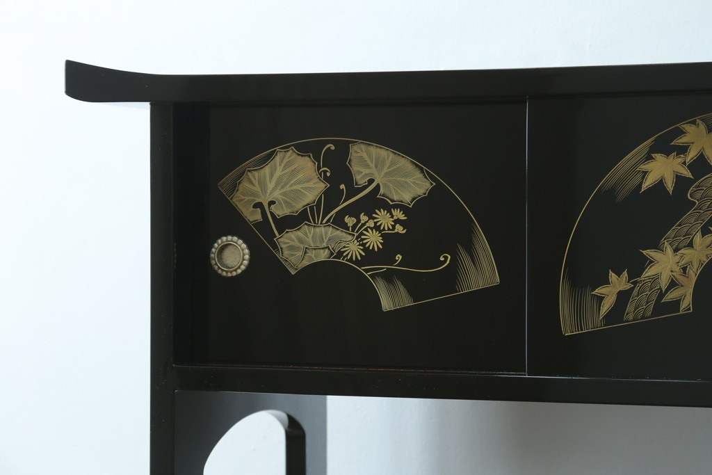 中古　美品　輪島塗り　こだわりの和の空間を演出する飾り棚　(R-062763)