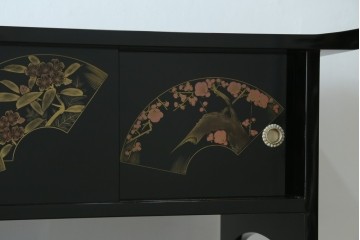 中古　美品　輪島塗り　こだわりの和の空間を演出する飾り棚　(R-062763)