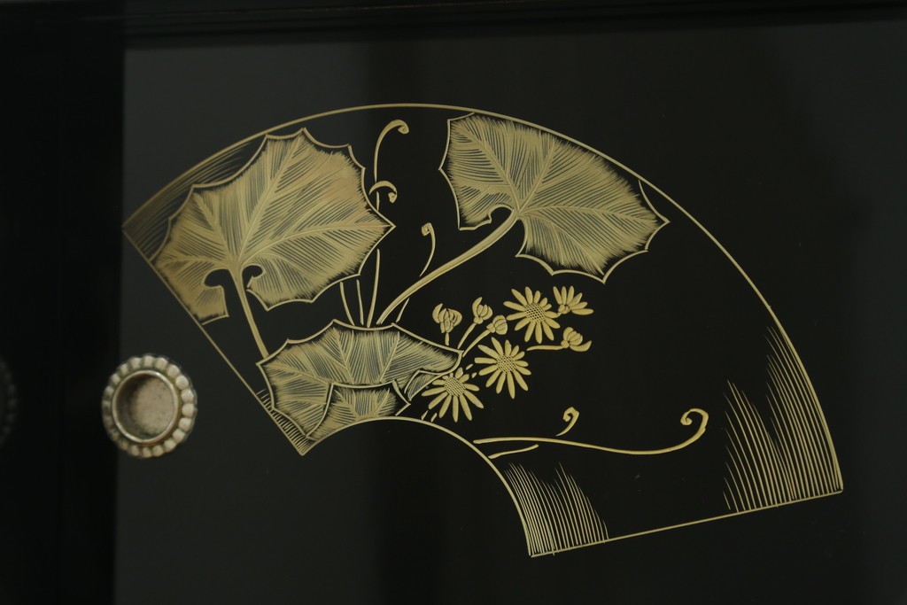 中古　美品　輪島塗り　こだわりの和の空間を演出する飾り棚　(R-062763)