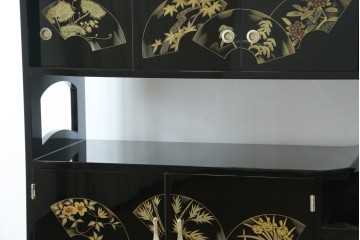 中古　美品　輪島塗り　こだわりの和の空間を演出する飾り棚　(R-062763)