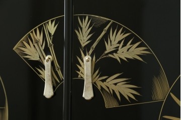 中古　美品　輪島塗り　こだわりの和の空間を演出する飾り棚　(R-062763)