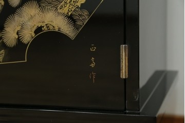 中古　美品　輪島塗り　こだわりの和の空間を演出する飾り棚　(R-062763)