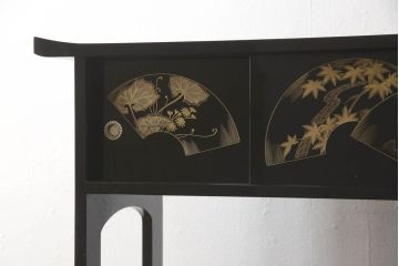中古　美品　輪島塗り　こだわりの和の空間を演出する飾り棚(茶棚、違い棚、収納棚、戸棚)(R-062763)
