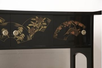 中古　美品　輪島塗り　こだわりの和の空間を演出する飾り棚(茶棚、違い棚、収納棚、戸棚)(R-062763)