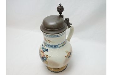 ドイツ　独逸　色絵花文　蓋付き　ジョッキ(ビアマグ、ビールポット、ビールジョッキ、陶器、酒器、共箱付き)(R-062768)