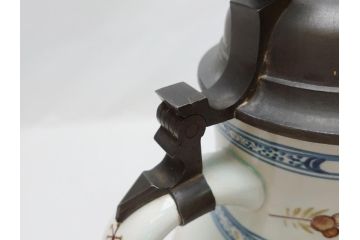 ドイツ　独逸　色絵花文　蓋付き　ジョッキ(ビアマグ、ビールポット、ビールジョッキ、陶器、酒器、共箱付き)(R-062768)