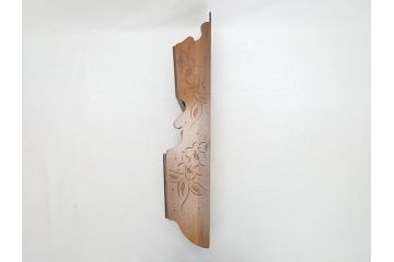 中古　伝統工芸　軽井沢彫り　桜の彫りが上品な印象を与えるレターラック(二段状差し、壁掛け収納)(R-062769)
