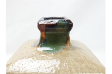 人間国宝　金城次郎　壺屋焼　魚文　花瓶　角瓶(沖縄、琉球陶器、金城一門、魚紋、民芸陶器、花入れ、花器、フラワーベース)(R-062771)