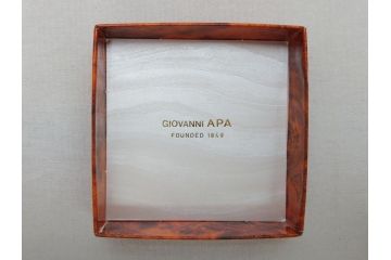 イタリア　GIOVANNI APA(ジョバンニ アパ)　カメオ　珊瑚　K18　750フレーム　刻印有　2way　ブローチ兼ネックレス(箱付き、サンゴ、貝、shell)(R-062772)