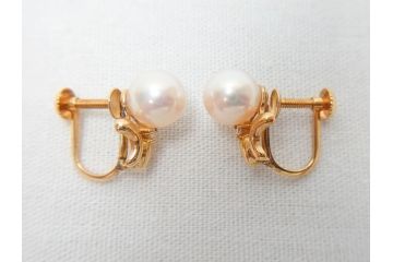 田崎真珠　K18(18金)　ダイヤモンド0.02ct　保証書付き　イヤリング(タサキ、TASAKI、パール、ゴールド、金、箱付き)(R-062773)