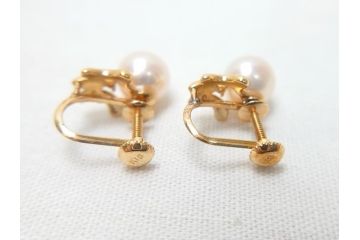 田崎真珠　K18(18金)　ダイヤモンド0.02ct　保証書付き　イヤリング(タサキ、TASAKI、パール、ゴールド、金、箱付き)(R-062773)
