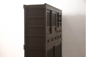 和製アンティーク　凛とした美しさが上品な和を演出してくれる近江水屋箪笥(食器棚、戸棚、収納棚、キャビネット、重ね箪笥)(R-062778)