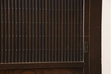 和製アンティーク　凛とした美しさが上品な和を演出してくれる近江水屋箪笥(食器棚、戸棚、収納棚、キャビネット、重ね箪笥)(R-062778)