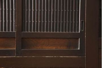 和製アンティーク　凛とした美しさが上品な和を演出してくれる近江水屋箪笥サイドボード(食器棚、戸棚、収納棚、キャビネット)(R-062779)