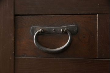 和製アンティーク　凛とした美しさが上品な和を演出してくれる近江水屋箪笥サイドボード(食器棚、戸棚、収納棚、キャビネット)(R-062779)