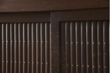 和製アンティーク　凛とした美しさが上品な和を演出してくれる近江水屋箪笥サイドボード(食器棚、戸棚、収納棚、キャビネット)(R-062780)