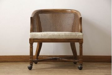 中古　DREXEL HERITAGE(ドレクセルヘリテイジ)　Grand Villa(グランドヴィラ)　くつろぎの時間を演出するキャスター付きパーティーチェア(ダイニングチェア、アームチェア)(R-062783)