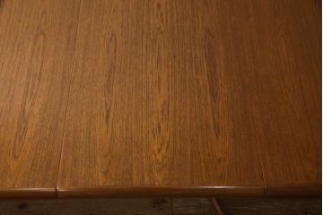デンマークビンテージ　GUDME(グドメ)　Niels.O.Moller(ニールス・O・モラー)デザイン　チーク材　北欧テイストのお部屋づくりにおすすめなオーバルダイニングテーブル(エクステンションテーブル、6人掛け、4人掛け、ヴィンテージ)(R-062786)
