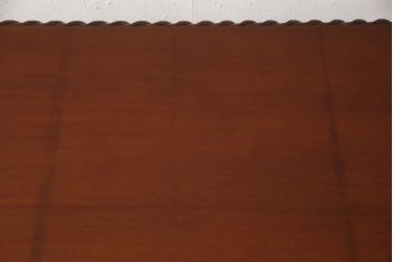 中古　マホガニー材　アンティーク調で華奢なデザインが目を惹く両袖デスク(ニーホールデスク、ワークデスク、在宅用、在宅ワーク、机)(R-062794)