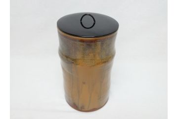 高取焼本家窯元　味楽窯　十四代目　亀井味楽　而妙斎書付　竹節　細水指(茶道具、共箱付き)(R-062816)