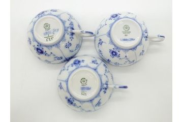 デンマーク　ROYAL COPENHAGEN(ロイヤルコペンハーゲン)　ブルーフルーテッド　ハーフレース　ティーカップ&ソーサー3客セット(洋食器、C&S)(R-062829)