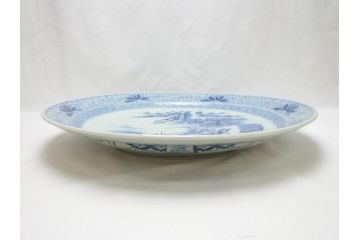 江戸期　古伊万里　染付　山水図　花唐草文　1尺7寸　約52cm　大皿(一尺七寸、和食器、和皿)(R-062835)