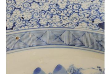 江戸期　古伊万里　染付　山水図　花唐草文　1尺7寸　約52cm　大皿(一尺七寸、和食器、和皿)(R-062835)
