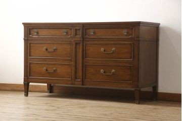中古　DREXEL HERITAGE(ドレクセルヘリテイジ)　Triune(トライユン)　マホガニー材　気品ある佇まいが美しいサイドボード(サイドチェスト、引き出し)(R-062839)