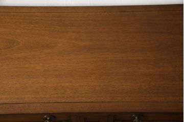 中古　DREXEL HERITAGE(ドレクセルヘリテイジ)　Triune(トライユン)　マホガニー材　気品ある佇まいが美しいサイドボード(サイドチェスト、引き出し)(R-062839)