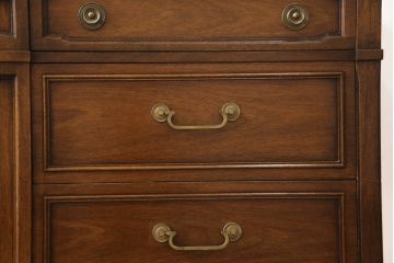 中古　DREXEL HERITAGE(ドレクセルヘリテイジ)　Triune(トライユン)　マホガニー材　気品ある佇まいが美しいサイドボード(サイドチェスト、引き出し)(R-062839)
