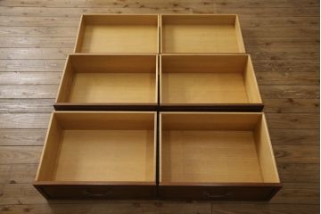 中古　DREXEL HERITAGE(ドレクセルヘリテイジ)　Triune(トライユン)　マホガニー材　気品ある佇まいが美しいサイドボード(サイドチェスト、引き出し)(R-062840)