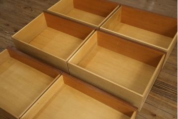 中古　DREXEL HERITAGE(ドレクセルヘリテイジ)　Triune(トライユン)　マホガニー材　気品ある佇まいが美しいサイドボード(サイドチェスト、引き出し)(R-062840)