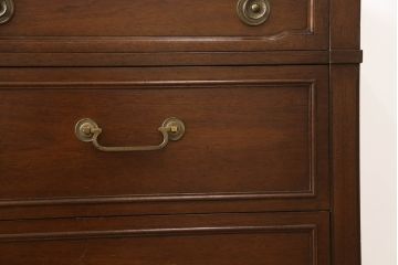 中古　DREXEL HERITAGE(ドレクセルヘリテイジ)　Triune(トライユン)　マホガニー材　気品ある佇まいが美しいサイドボード(サイドチェスト、引き出し)(R-062840)