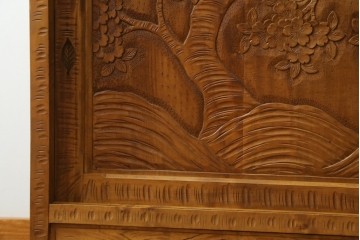 和製ヴィンテージ　軽井沢彫り　繊細な桜の彫刻が目を惹くサイドボード　(R-062844)
