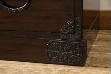 中古　美品　駿河民芸　品の良い牡丹の金具が和の雰囲気を高めるチェスト(和タンス、収納たんす、整理箪笥、衣装箪笥、引き出し)(R-062845)
