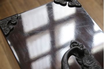 中古　美品　駿河民芸　品の良い牡丹の金具が和の雰囲気を高めるチェスト(和タンス、収納たんす、整理箪笥、衣装箪笥、引き出し)(R-062845)