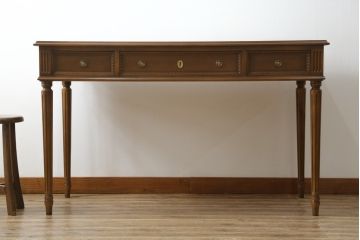 中古　イギリス高級輸入家具　洗練された佇まいが美しいレザートップデスク(机、平机、ワークデスク、在宅用、在宅ワーク)(定価約60万円)(R-062846)