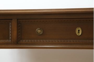 中古　イギリス高級輸入家具　洗練された佇まいが美しいレザートップデスク(机、平机、ワークデスク、在宅用、在宅ワーク)(定価約60万円)(R-062846)