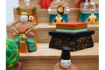 奈良　南都　川口神泉　木彫　金彩　極彩色　五段　十五人揃　一刀彫雛人形(共箱付き、木製、雛壇、ひな人形、段飾、コンパクト)(R-062853)