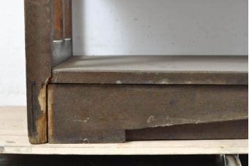 和製ビンテージ　昭和後期　ナラ材　重厚感のある特大サイズ!!古い大学の飾り棚(オープンラック、本棚、収納棚、ブックシェルフ、本棚、ヴィンテージ)(R-062857)