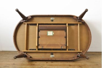 中古　maruni(マルニ木工)　KENT-COURT(ケントコート)　洗練された佇まいとシックな色合いが魅力のダイニングテーブル(エクステンションテーブル、4人掛け、6人掛け)(R-062859)