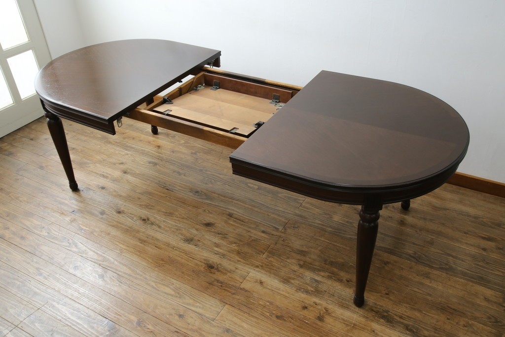 中古　maruni(マルニ木工)　KENT-COURT(ケントコート)　洗練された佇まいとシックな色合いが魅力のダイニングテーブル　(R-062859)