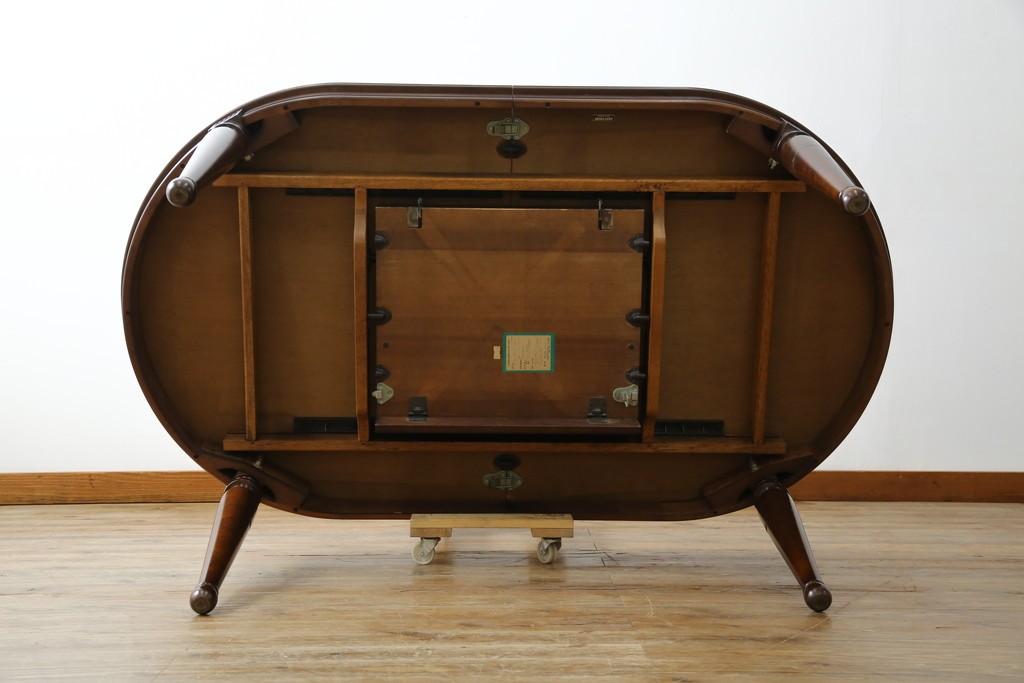 中古　maruni(マルニ木工)　KENT-COURT(ケントコート)　洗練された佇まいとシックな色合いが魅力のダイニングテーブル　(R-062859)