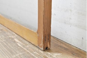アンティーク建具　シンプルなデザインで使いやすいガラス窓1枚(引き戸、ガラス戸、建具)(R-062867)