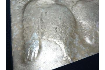 飯田美郎　彫金　金工　ブロンズ　レリーフ　銅板銀メッキ　ふくろう(外箱付き、額装、フクロウ、梟)(R-062902)