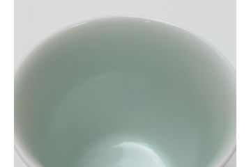重要無形文化財　人間国宝　有田　十四代今泉今右衛門　宮内庁御用達　錦橘絵　湯呑(共箱付き、和食器)(R-062907)