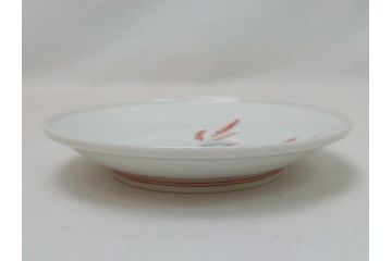 重要無形文化財　人間国宝　十四代柿右衛門(酒井田柿右衛門)　錦　蓼文　4.4寸　約13.5cm　額皿(共箱付き、皿立て付き、色絵、和皿、和食器、四寸四分)(R-062908)