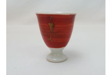 金襴手　赤絵　在銘　盃(共箱付き、馬上盃、ぐい呑み、酒器、和食器)(R-062909)