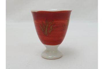 金襴手　赤絵　在銘　盃(共箱付き、馬上盃、ぐい呑み、酒器、和食器)(R-062909)